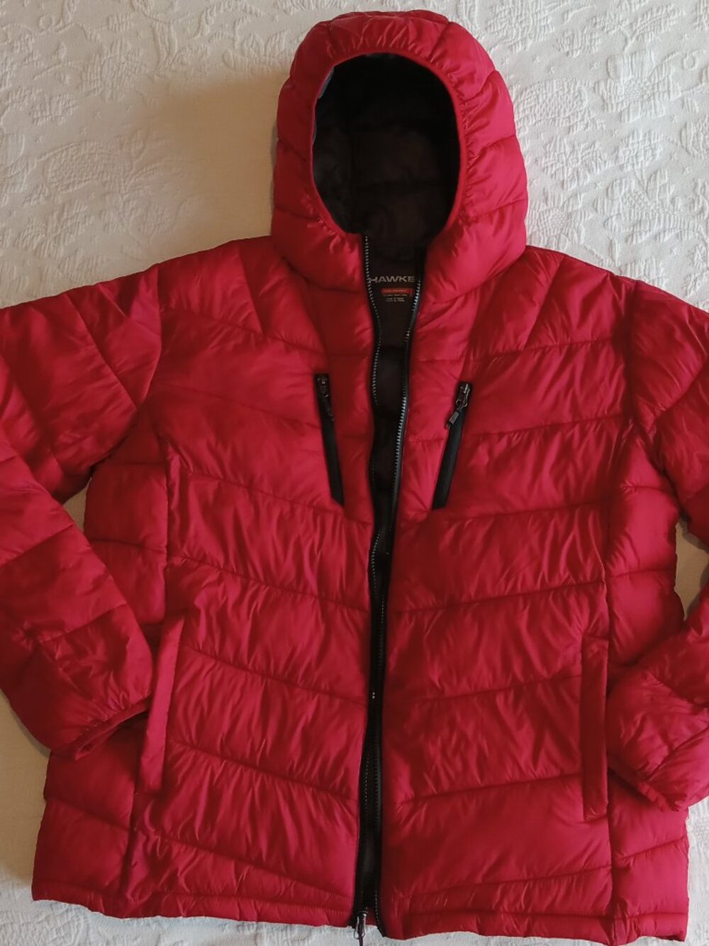 Hawke & Co Men's Red Puffer w/Hood - like new!